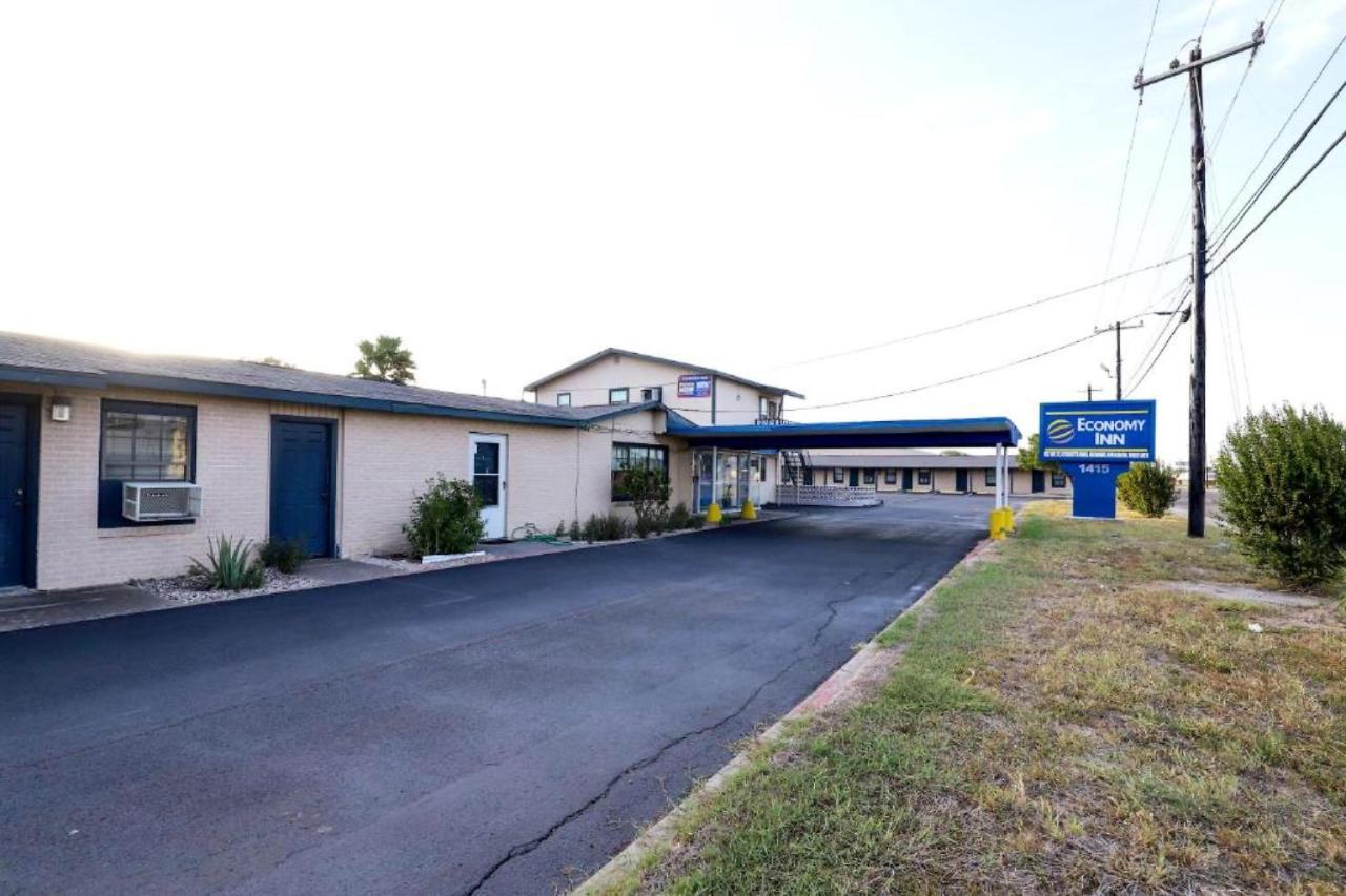 Economy Inn Kingsville Zewnętrze zdjęcie